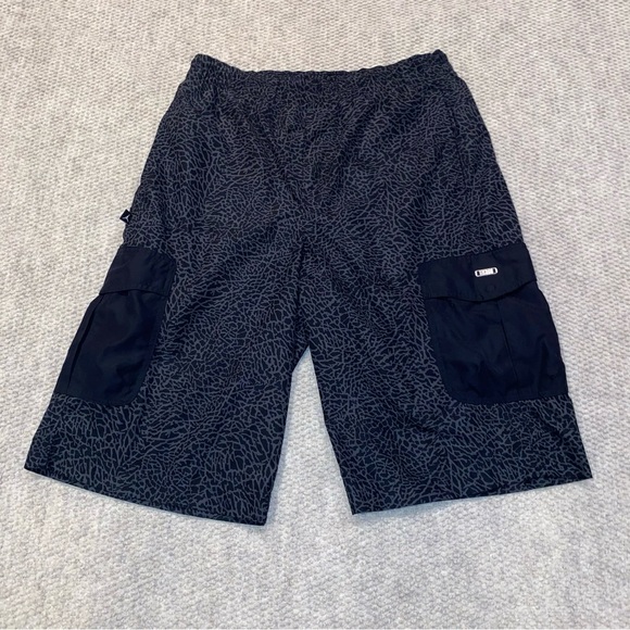Nike Jordan AF-1 Elephant Print Cargo Shorts Men Size Small *Small Pocket Holes* - Picture 1 of 13